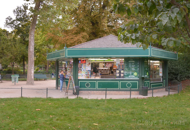 Paris Parc Monceau food kiosk